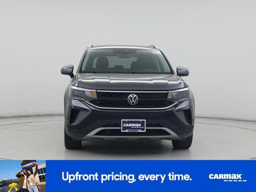 Gray 2023 Volkswagen Taos SE