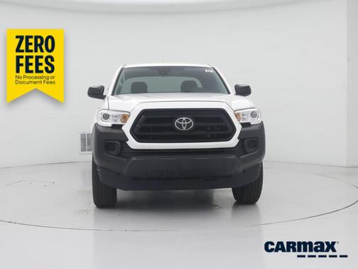 White 2023 Toyota Tacoma SR5