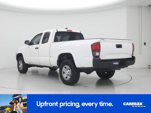 White 2023 Toyota Tacoma SR5