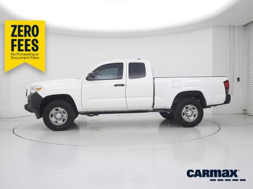 White 2023 Toyota Tacoma SR5