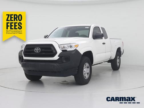 White 2023 Toyota Tacoma SR5