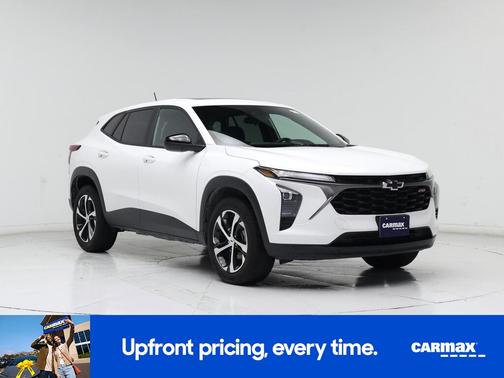White 2025 Chevrolet Trax 1RS