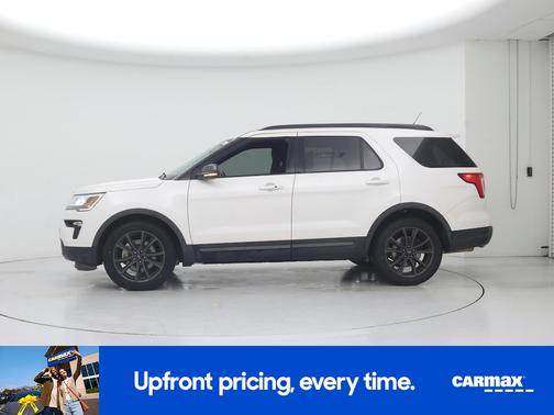 White 2018 Ford Explorer XLT