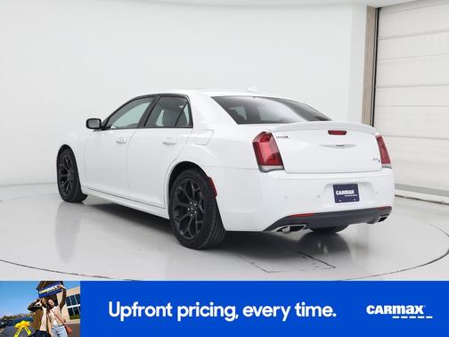 2019 Chrysler 300 S