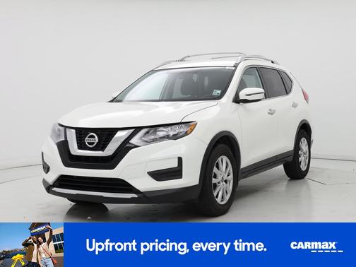 White 2017 Nissan Rogue SV