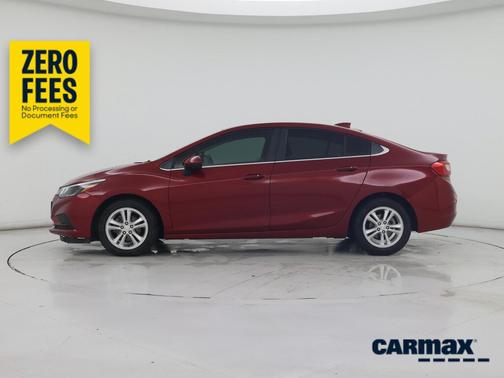 Red 2018 Chevrolet Cruze LT