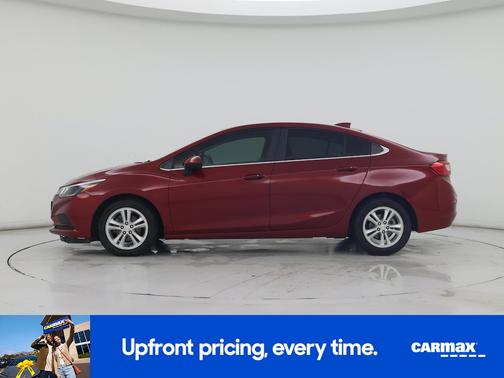 Red 2018 Chevrolet Cruze LT