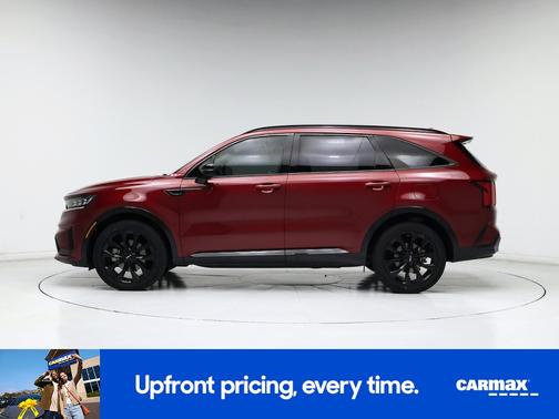 Red 2022 Kia Sorento SX