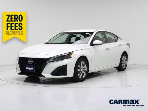 White 2023 Nissan Altima S
