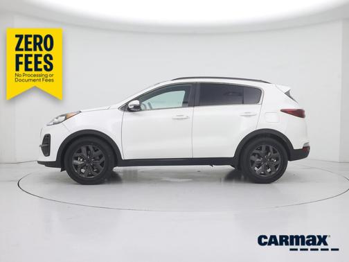 White 2021 Kia Sportage S