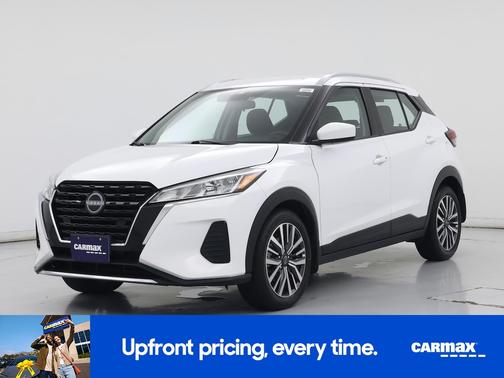 White 2024 Nissan Kicks SV