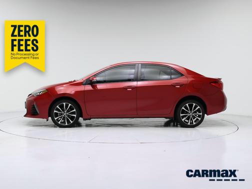 Red 2017 Toyota Corolla SE