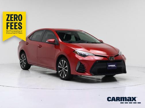 Red 2017 Toyota Corolla SE