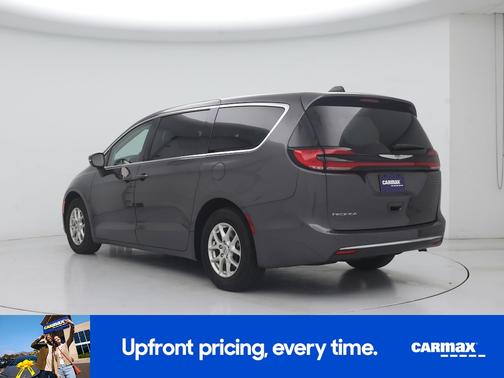 Gray 2023 Chrysler Pacifica Touring L