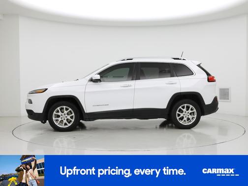 White 2018 Jeep Cherokee Latitude Plus