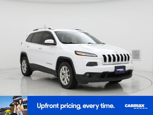 White 2018 Jeep Cherokee Latitude Plus