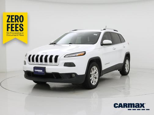 White 2018 Jeep Cherokee Latitude Plus