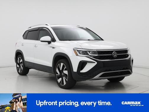 White 2024 Volkswagen Taos SEL
