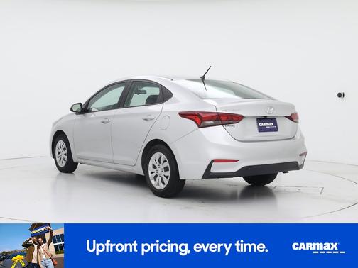 Gray 2022 Hyundai Accent SE