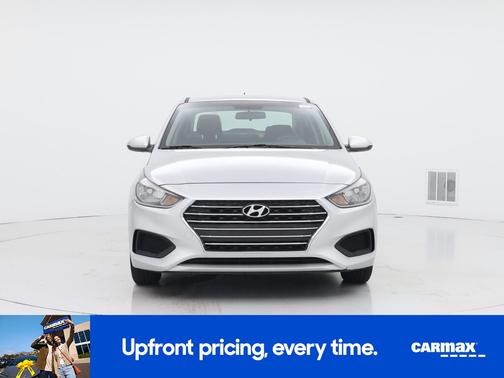Gray 2022 Hyundai Accent SE