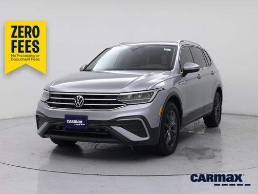 Silver 2024 Volkswagen Tiguan SE