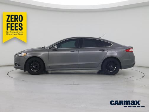 Gray 2014 Ford Fusion SE