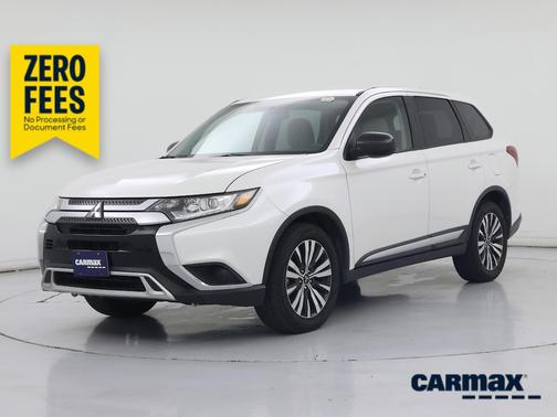 White 2020 Mitsubishi Outlander ES