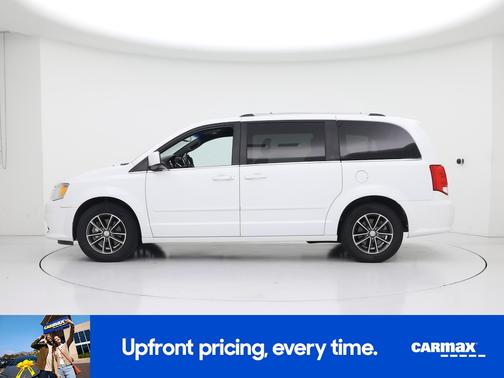 White 2017 Dodge Grand Caravan SXT