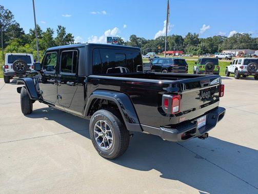 2025 Jeep Gladiator Sport S
