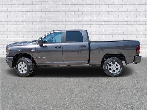 2025 RAM 2500 Big Horn Crew Cab 4x4 6'4' Box