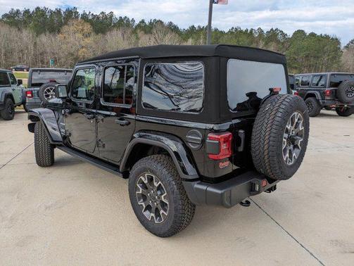 2024 Jeep Wrangler 4-Door Sahara 4x4
