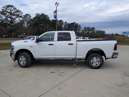 2026 RAM 2500 Tradesman Crew Cab 4x4 6'4' Box