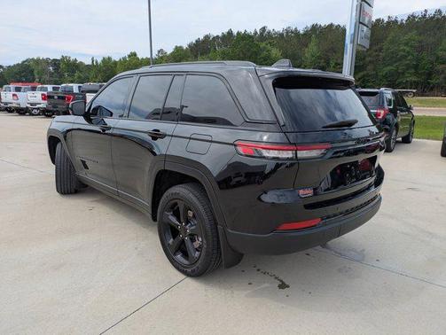 2024 Jeep Grand Cherokee Altitude