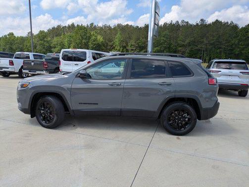 2023 Jeep Cherokee Altitude