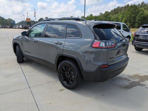 2023 Jeep Cherokee Altitude