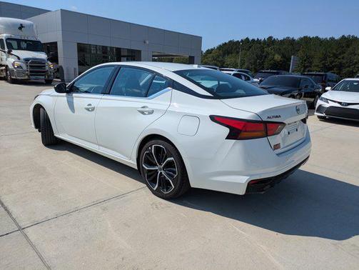 2024 Nissan Altima SR FWD