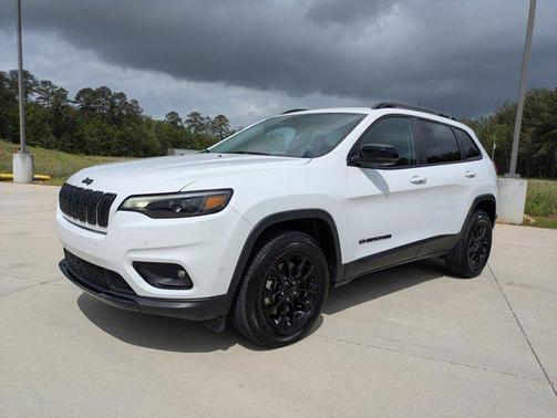 2023 Jeep Cherokee Altitude