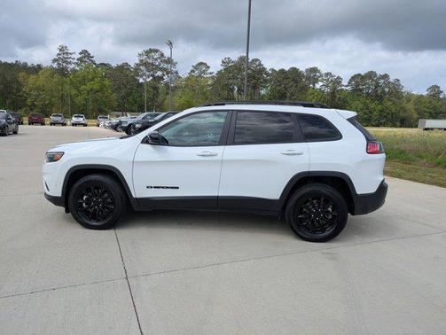2023 Jeep Cherokee Altitude