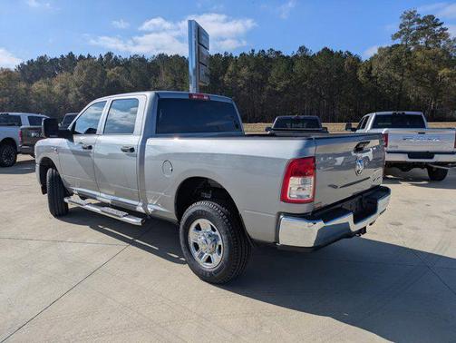 2023 RAM 2500 Tradesman Crew Cab 4x4 6'4' Box