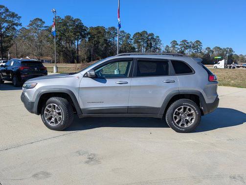 2020 Jeep Cherokee Trailhawk