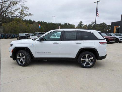 2024 Jeep Grand Cherokee 4xe Base
