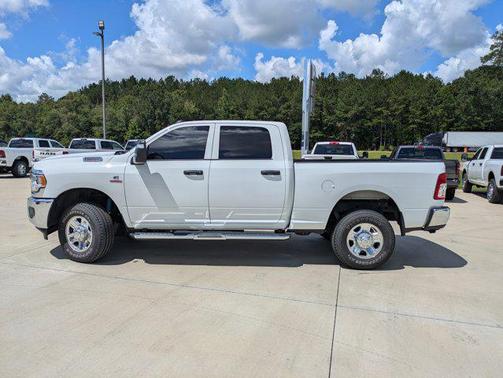 2024 RAM 2500 Tradesman Crew Cab 4x4 6'4' Box