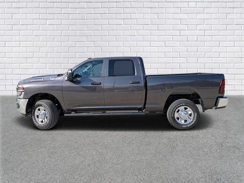 2025 RAM 2500 Tradesman Crew Cab 4x4 6'4' Box