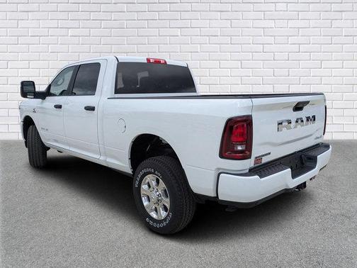 2025 RAM 2500 Big Horn Crew Cab 4x4 6'4' Box