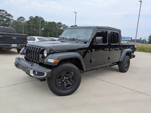 2023 Jeep Gladiator Sport