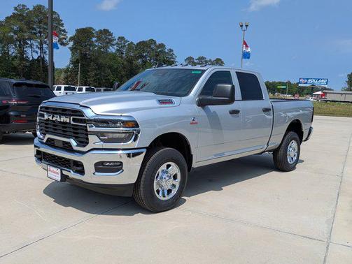 Silver Zynith 2026 RAM 2500 Tradesman Crew Cab 4x4 6'4' Box