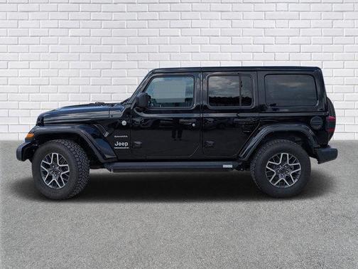 2024 Jeep Wrangler 4-Door Sahara 4x4