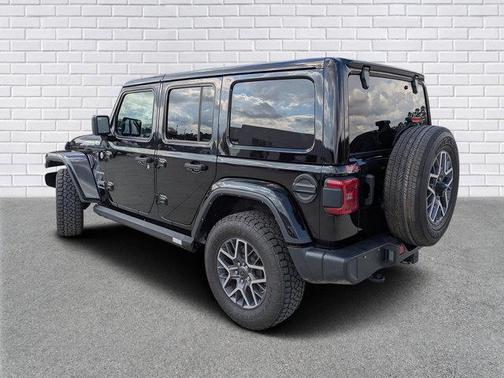 2024 Jeep Wrangler 4-Door Sahara 4x4