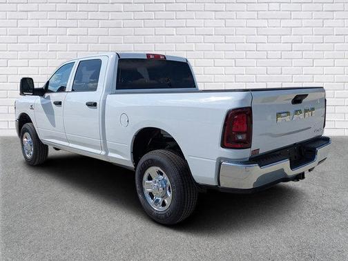 Bright White Clearcoat 2026 RAM 2500 Tradesman Crew Cab 4x4 6'4' Box