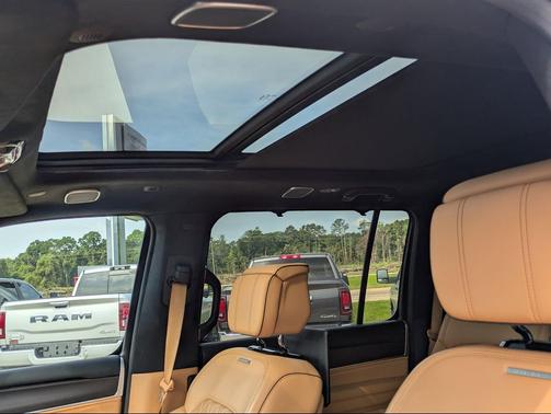 Midnight Sky 2025 Jeep Grand Wagoneer L Series III Obsidian 4x4